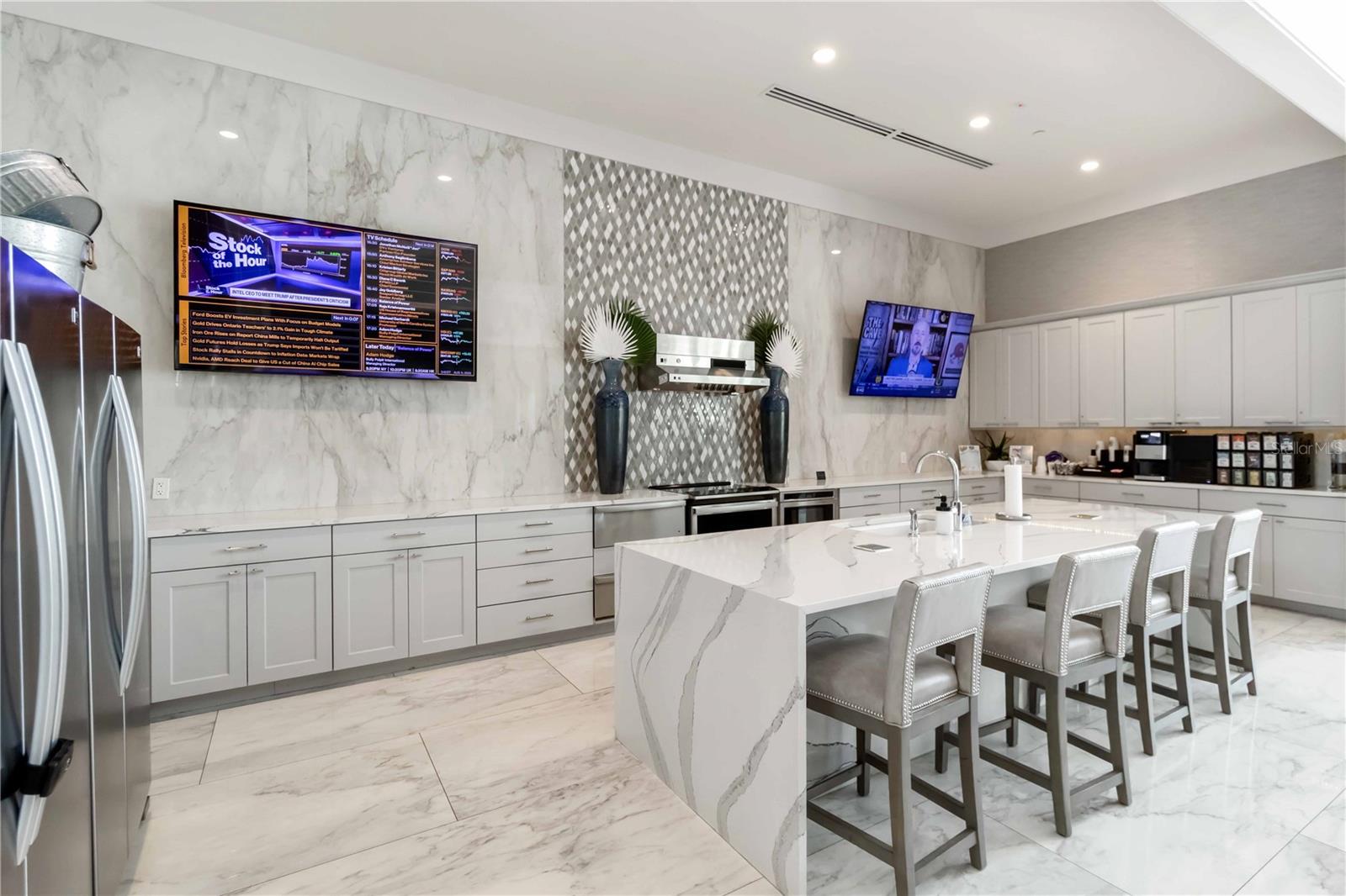 18210 ROCKPORT PL, LAKEWOOD RANCH, FL, 34211