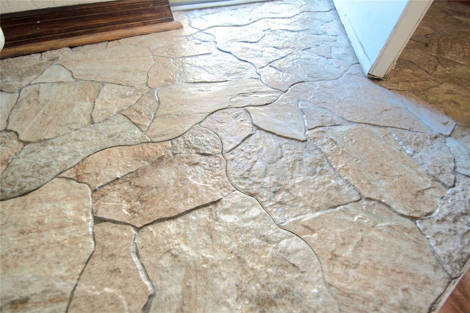 701 58TH AVE S, ST PETERSBURG, FL, 33705