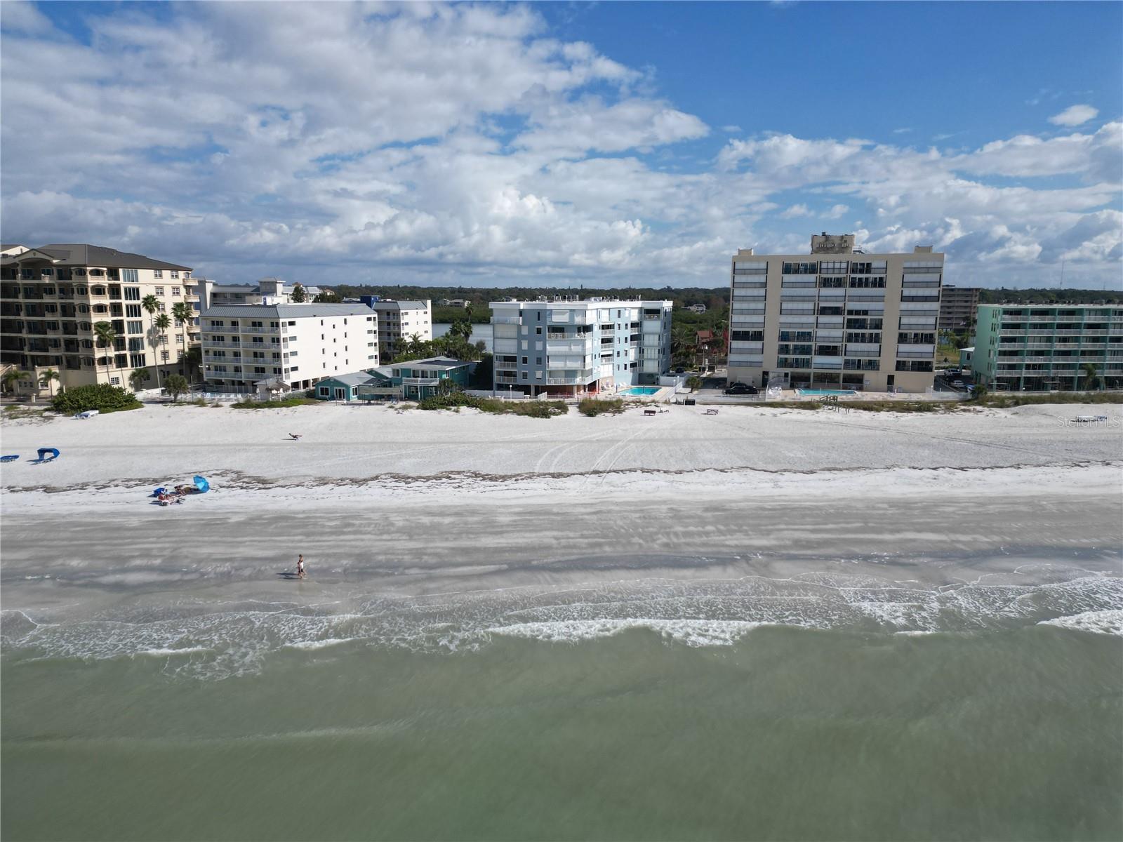 19500 GULF BLVD #102, INDIAN SHORES, FL, 33785