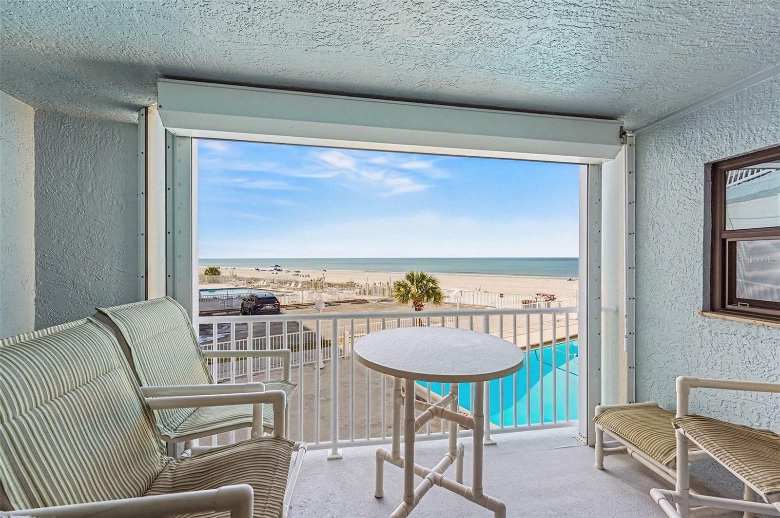 19500 GULF BLVD #102, INDIAN SHORES, FL, 33785