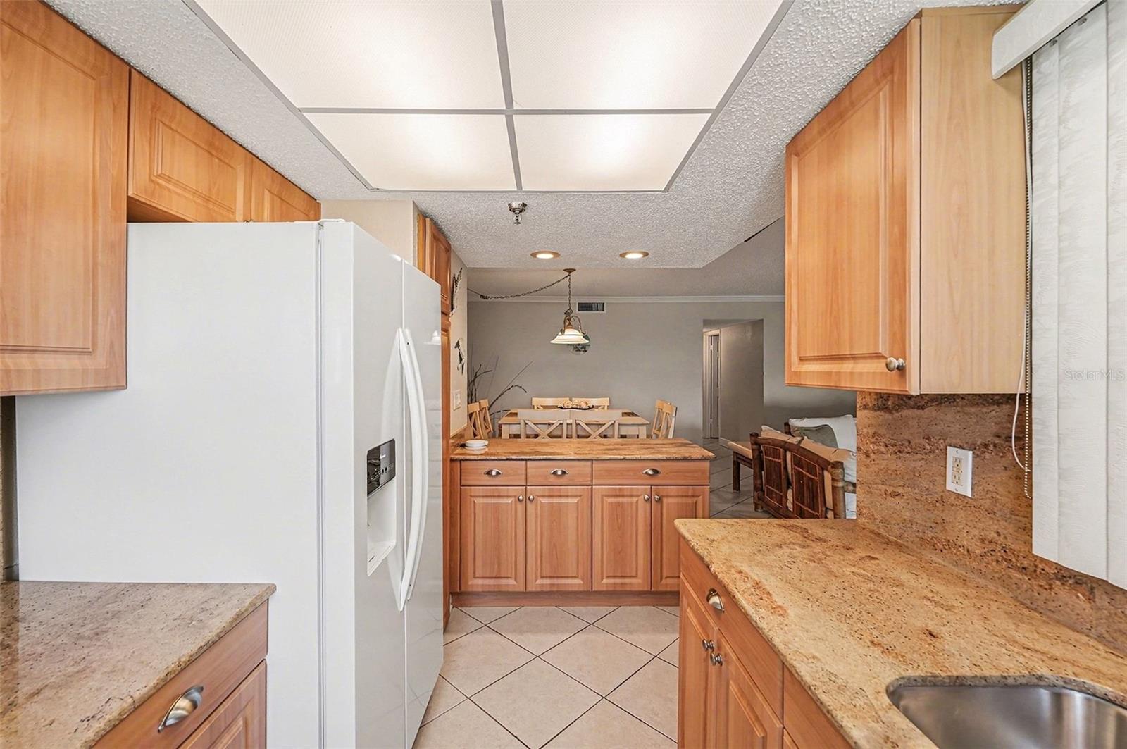 19500 GULF BLVD #102, INDIAN SHORES, FL, 33785