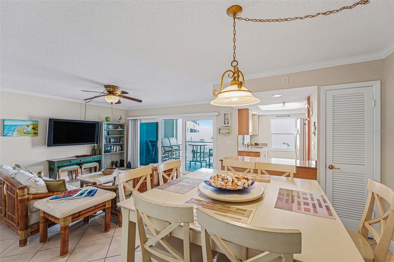 19500 GULF BLVD #102, INDIAN SHORES, FL, 33785