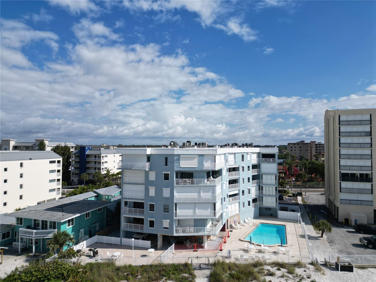 19500 GULF BLVD #102, INDIAN SHORES, FL, 33785