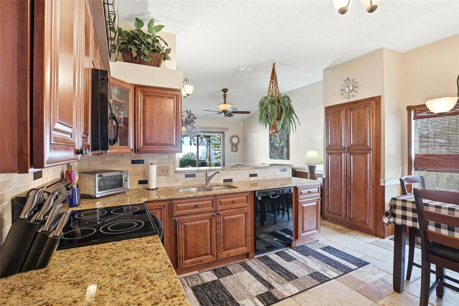 6815 MERGANSER DR, ORLANDO, FL, 32810