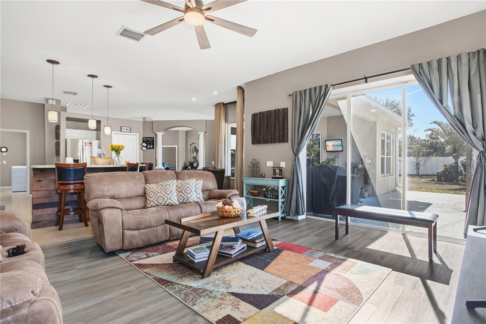 10003 COUNTRY CARRIAGE CIR, RIVERVIEW, FL, 33569