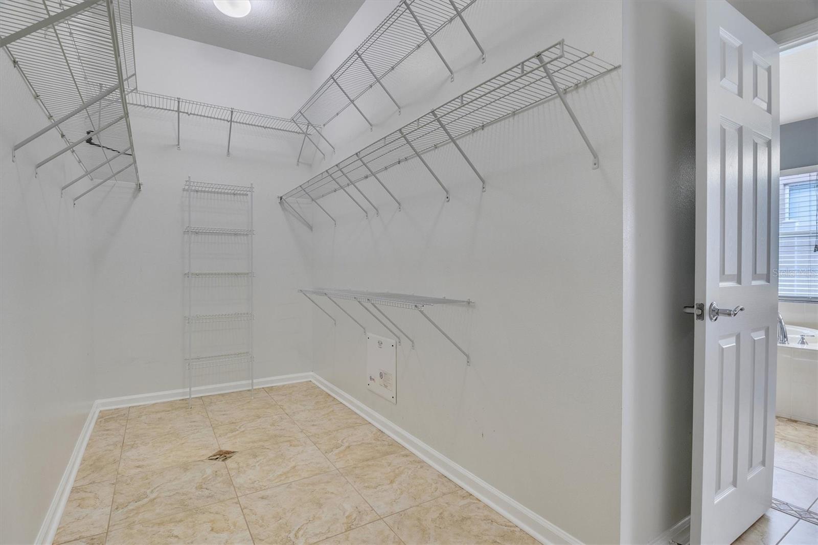 3531 FORTINGALE DR, WESLEY CHAPEL, FL, 33543