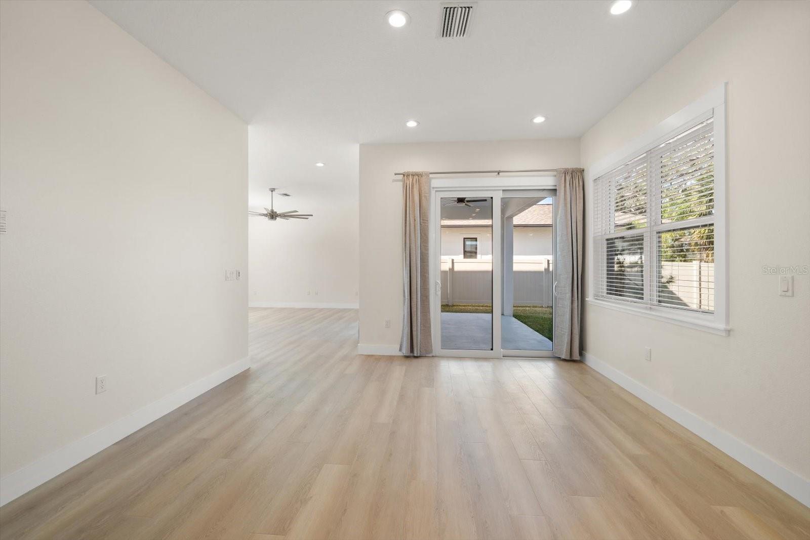 14723 SUNSET DR, LARGO, FL, 33774