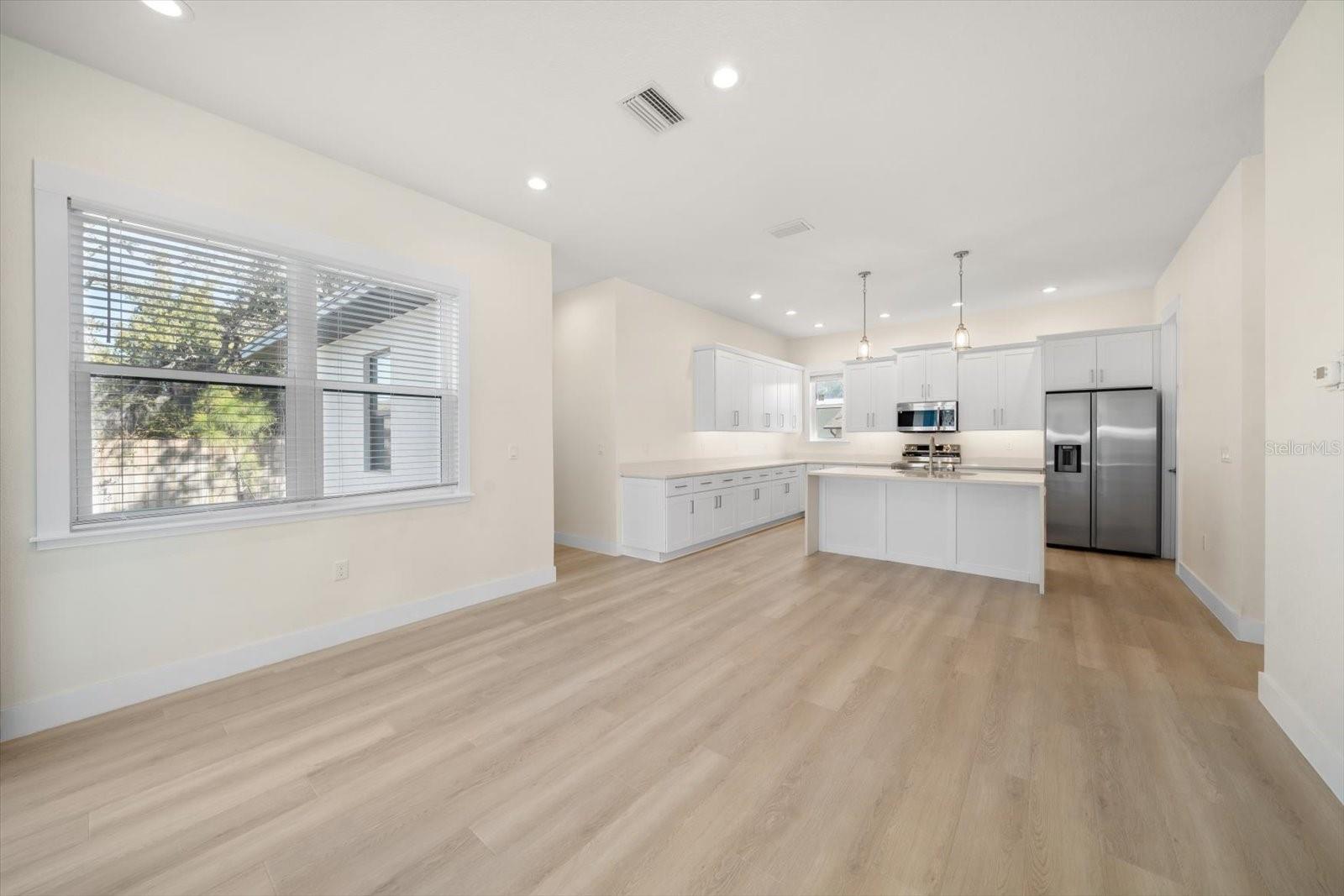 14723 SUNSET DR, LARGO, FL, 33774