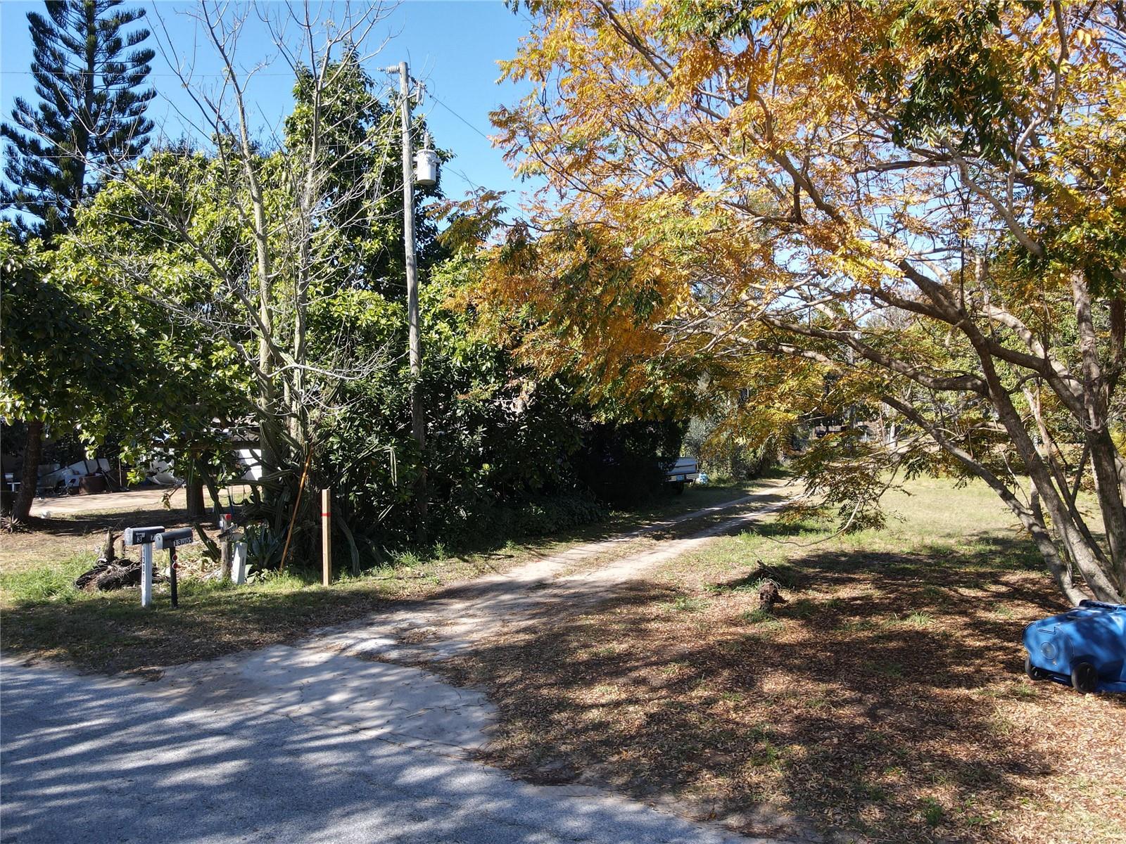 13005 FLORIDA AVE, ASTATULA, FL, 34705