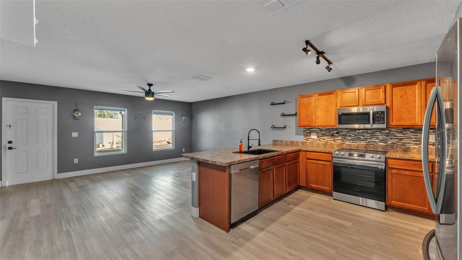 1 REDWOOD CT, KISSIMMEE, FL, 34759