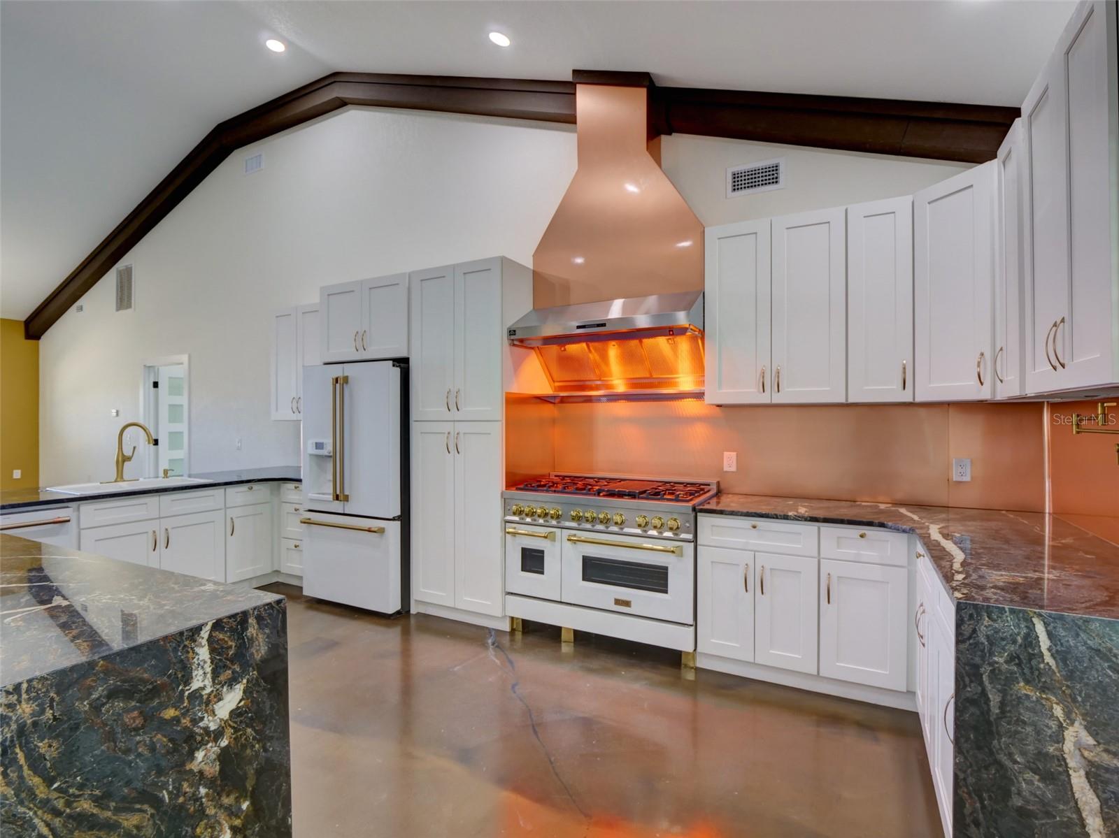 34370 RICHARDSON BLVD, WEBSTER, FL, 33597