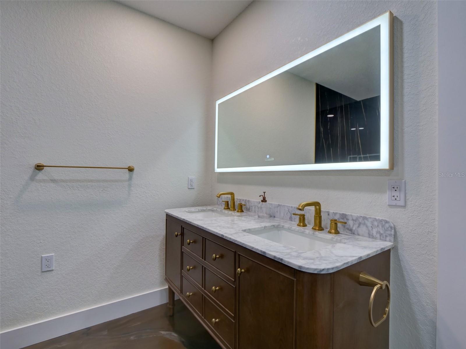 34370 RICHARDSON BLVD, WEBSTER, FL, 33597