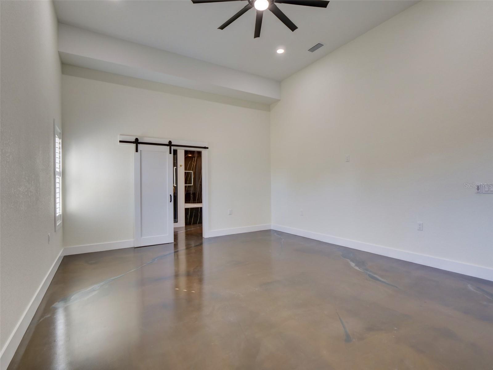 34370 RICHARDSON BLVD, WEBSTER, FL, 33597