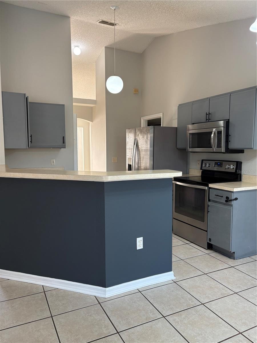 673 ELDRON AVE, DELTONA, FL, 32738