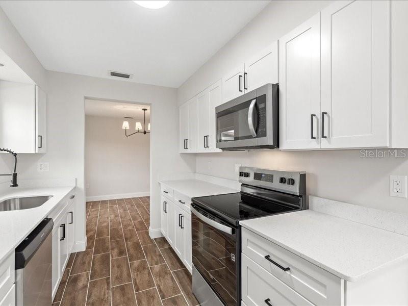 1941 SETTLEMENT RD #11, VENICE, FL, 34285