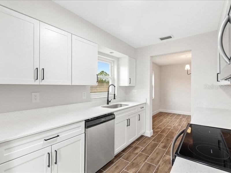 1941 SETTLEMENT RD #11, VENICE, FL, 34285