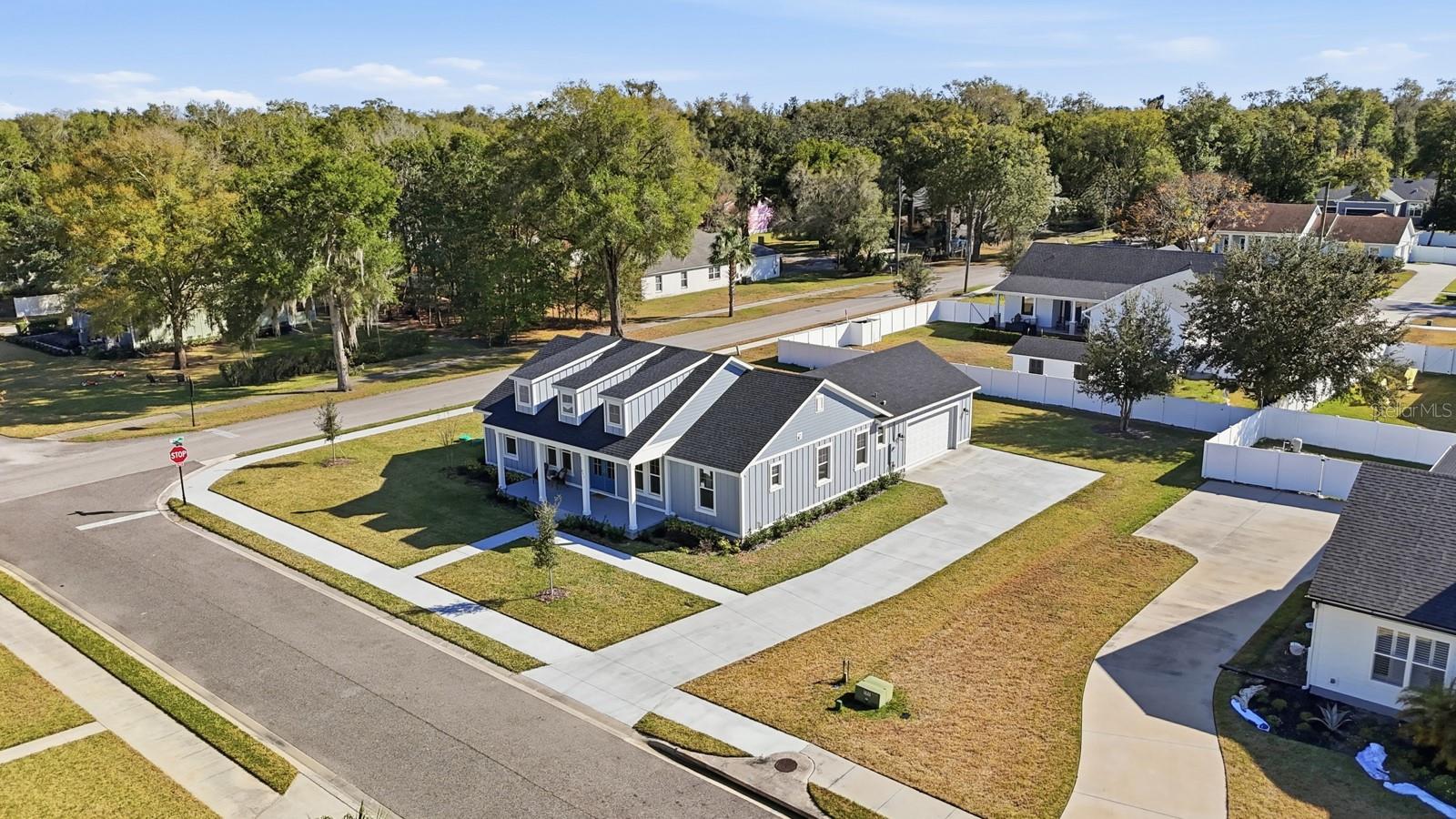 311 W DELAWARE AVE, LAKE HELEN, FL, 32744
