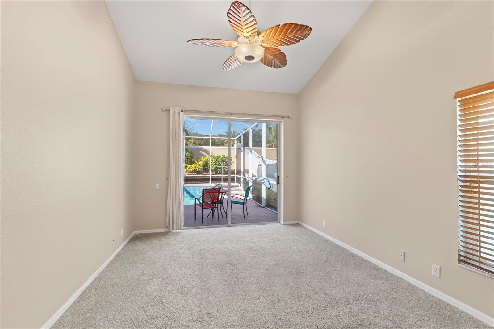 738 N LAKE BLVD, TARPON SPRINGS, FL, 34689