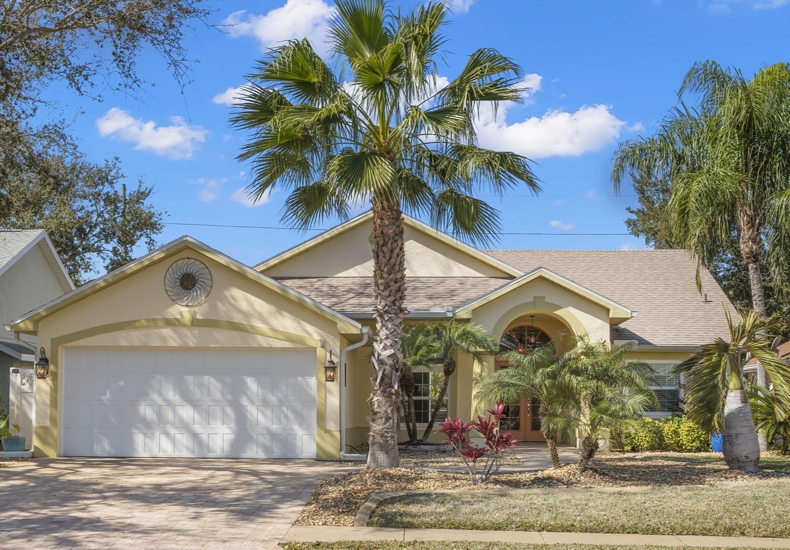 738 N LAKE BLVD, TARPON SPRINGS, FL, 34689