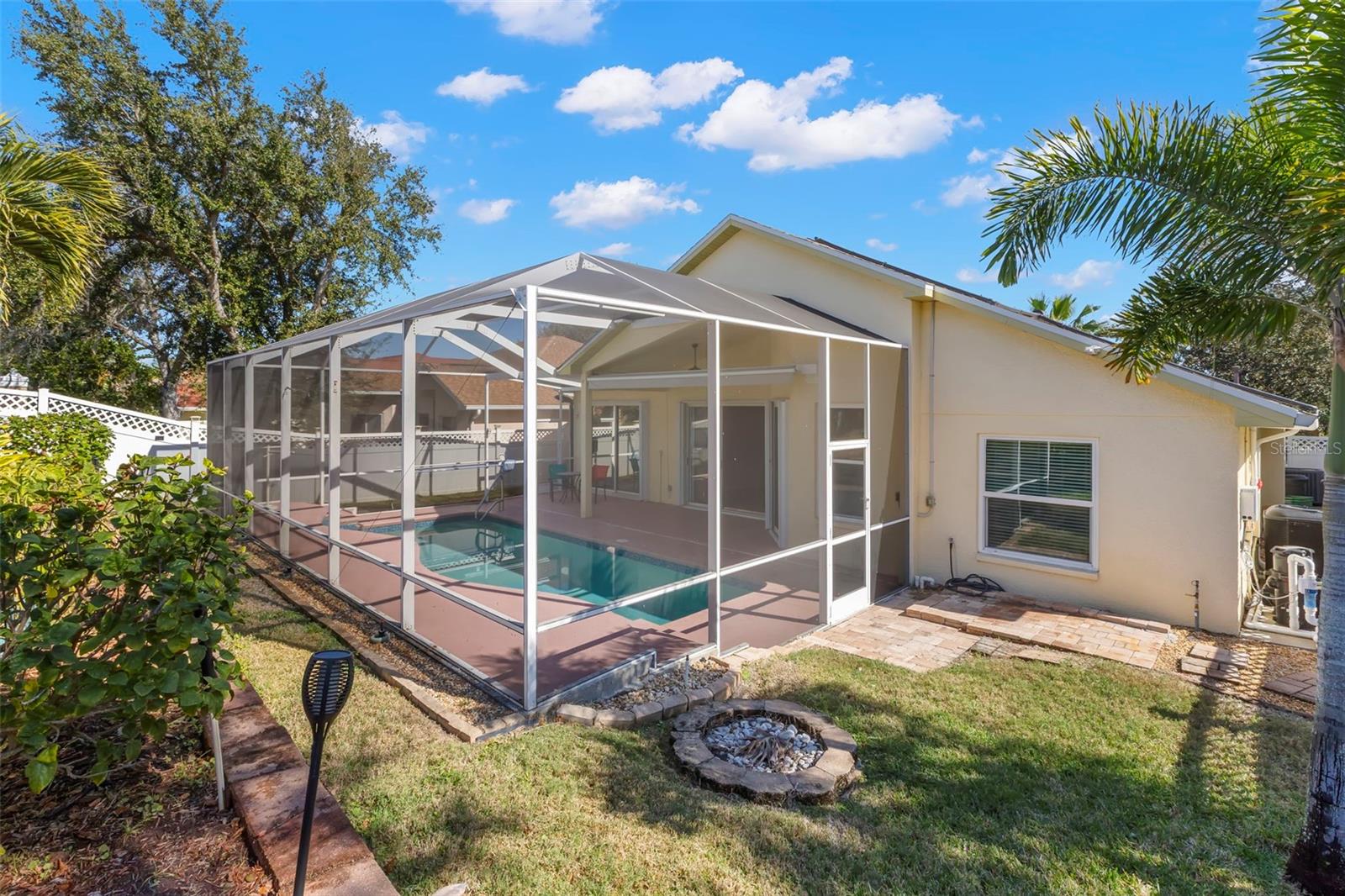 738 N LAKE BLVD, TARPON SPRINGS, FL, 34689