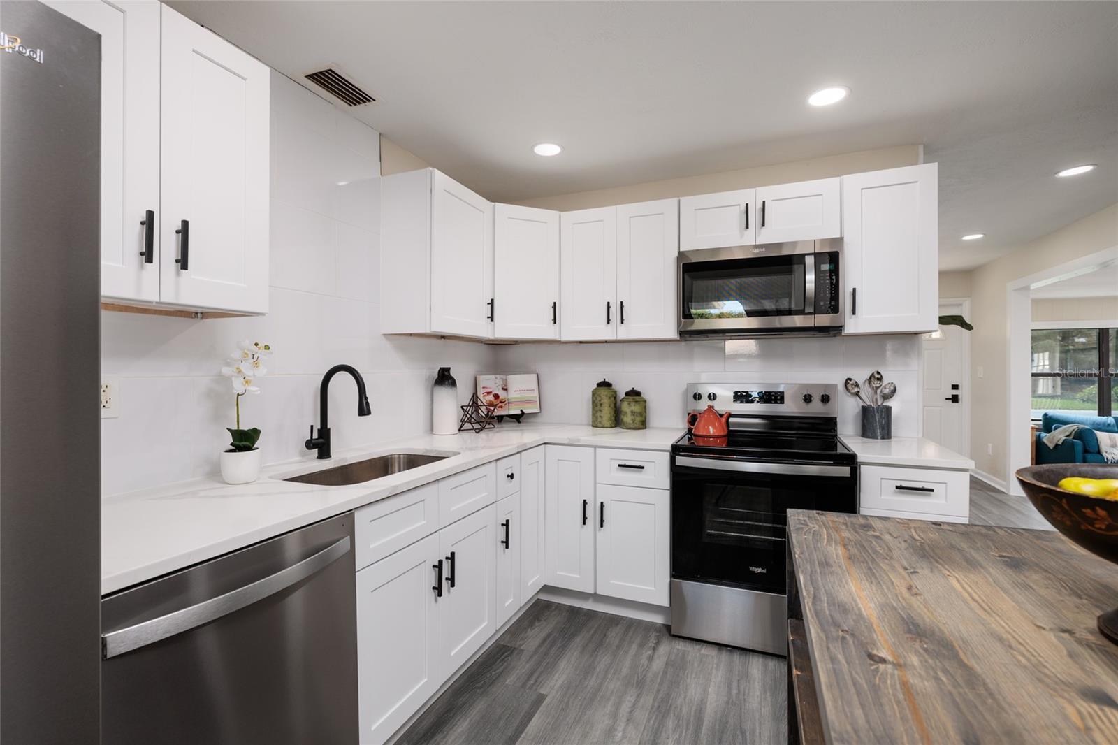 7500 15TH ST N, ST PETERSBURG, FL, 33702