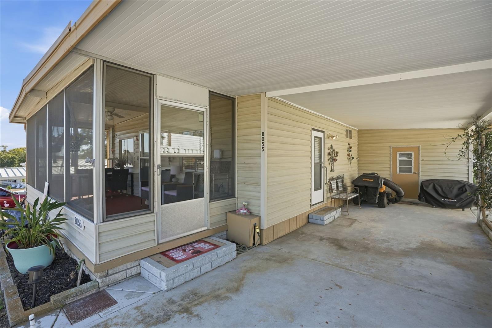 8055 COUNTRY CLUB DR, BROOKSVILLE, FL, 34613