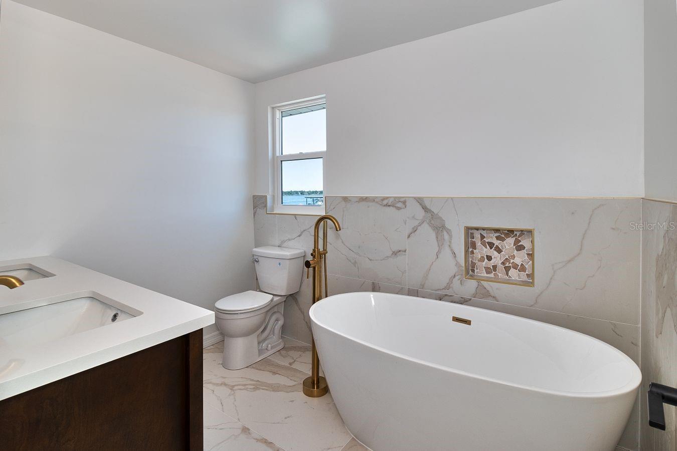 451 PALM IS NE, CLEARWATER BEACH, FL, 33767