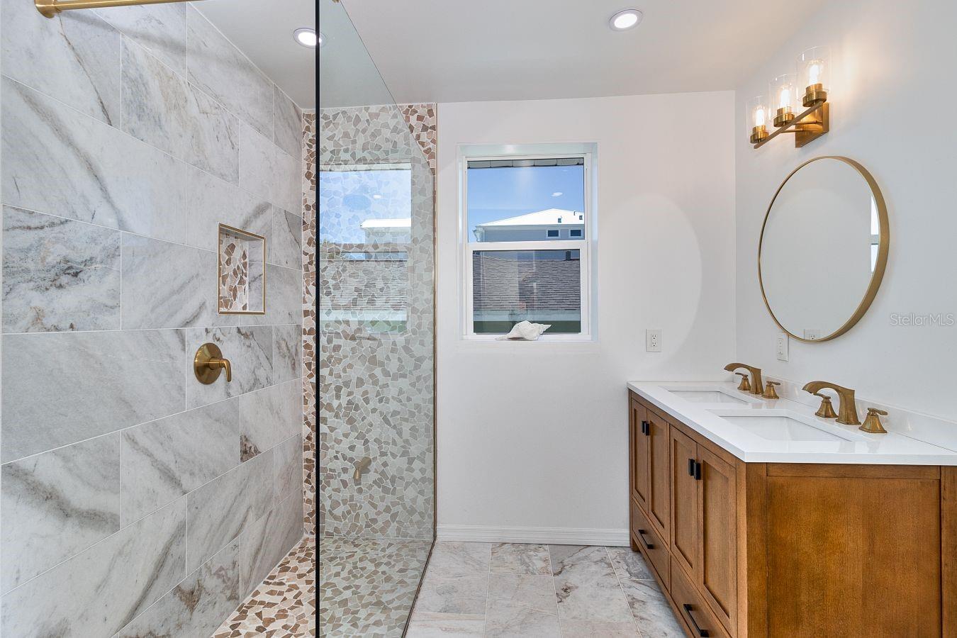 451 PALM IS NE, CLEARWATER BEACH, FL, 33767