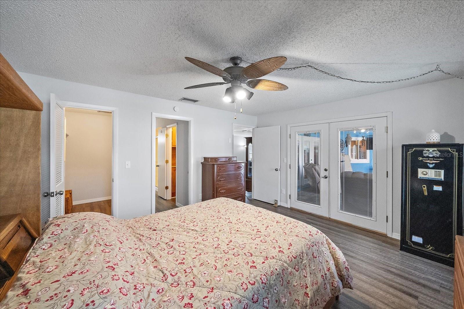 3601 EGERTON CIR, SARASOTA, FL, 34233