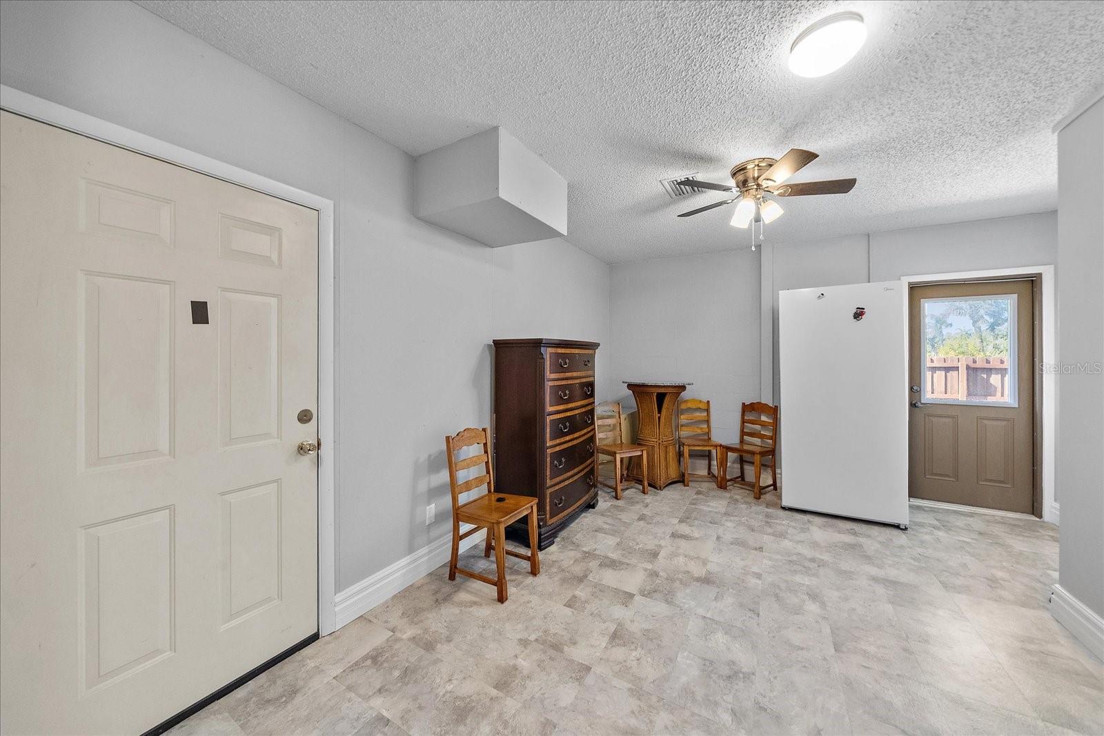 3601 EGERTON CIR, SARASOTA, FL, 34233