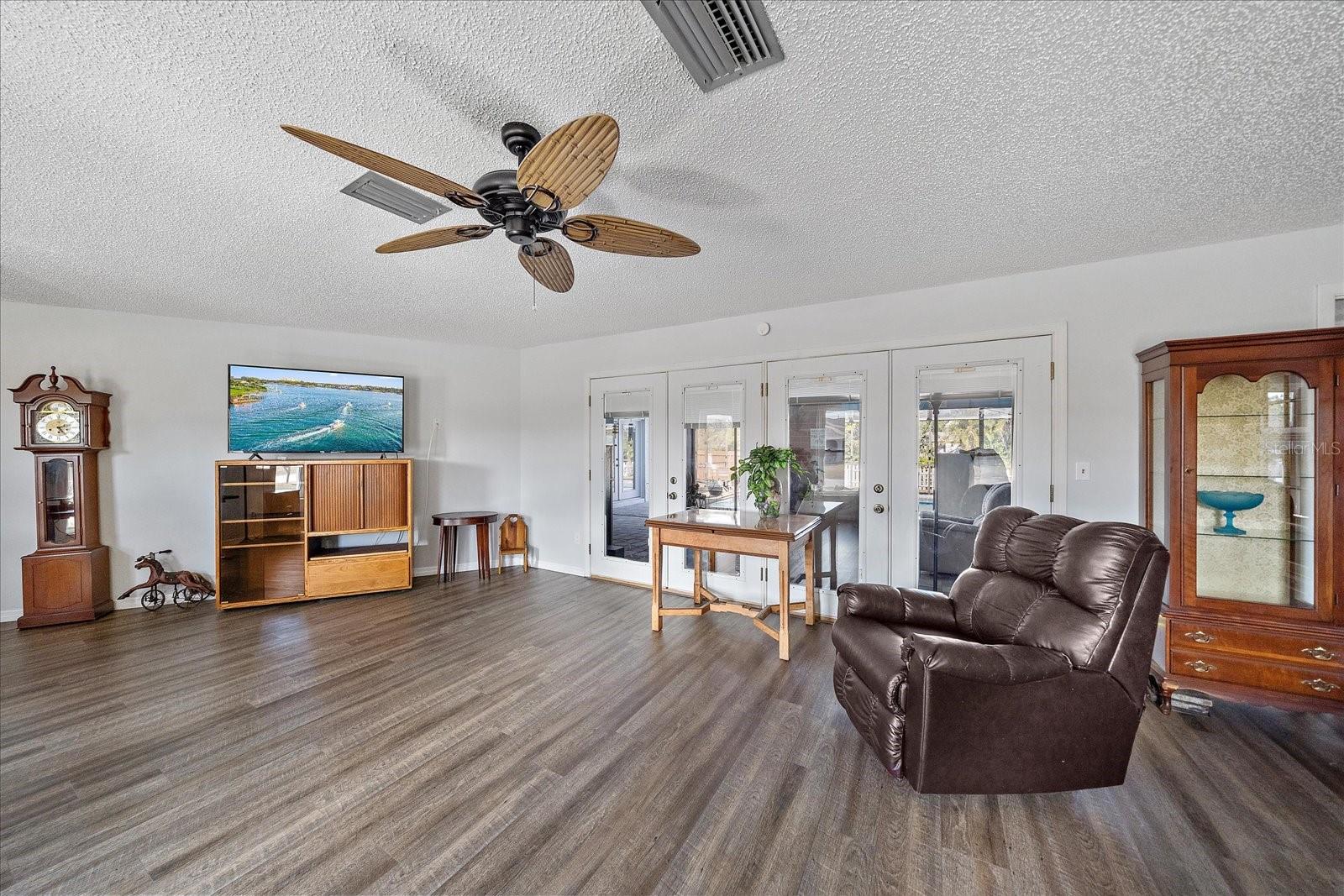 3601 EGERTON CIR, SARASOTA, FL, 34233