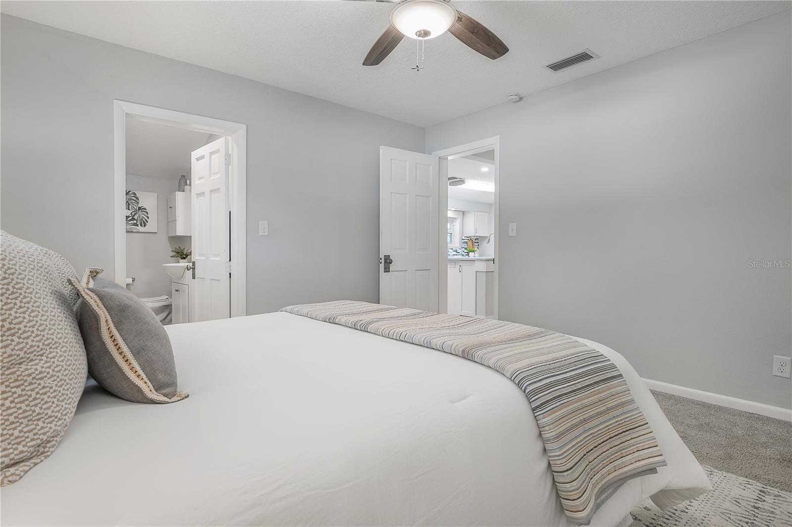 1404 E CAYUGA ST, TAMPA, FL, 33603