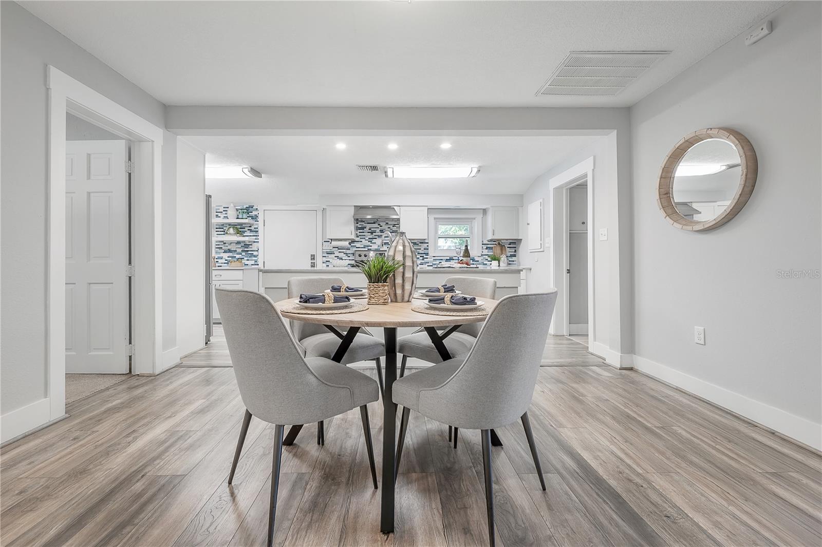 1404 E CAYUGA ST, TAMPA, FL, 33603