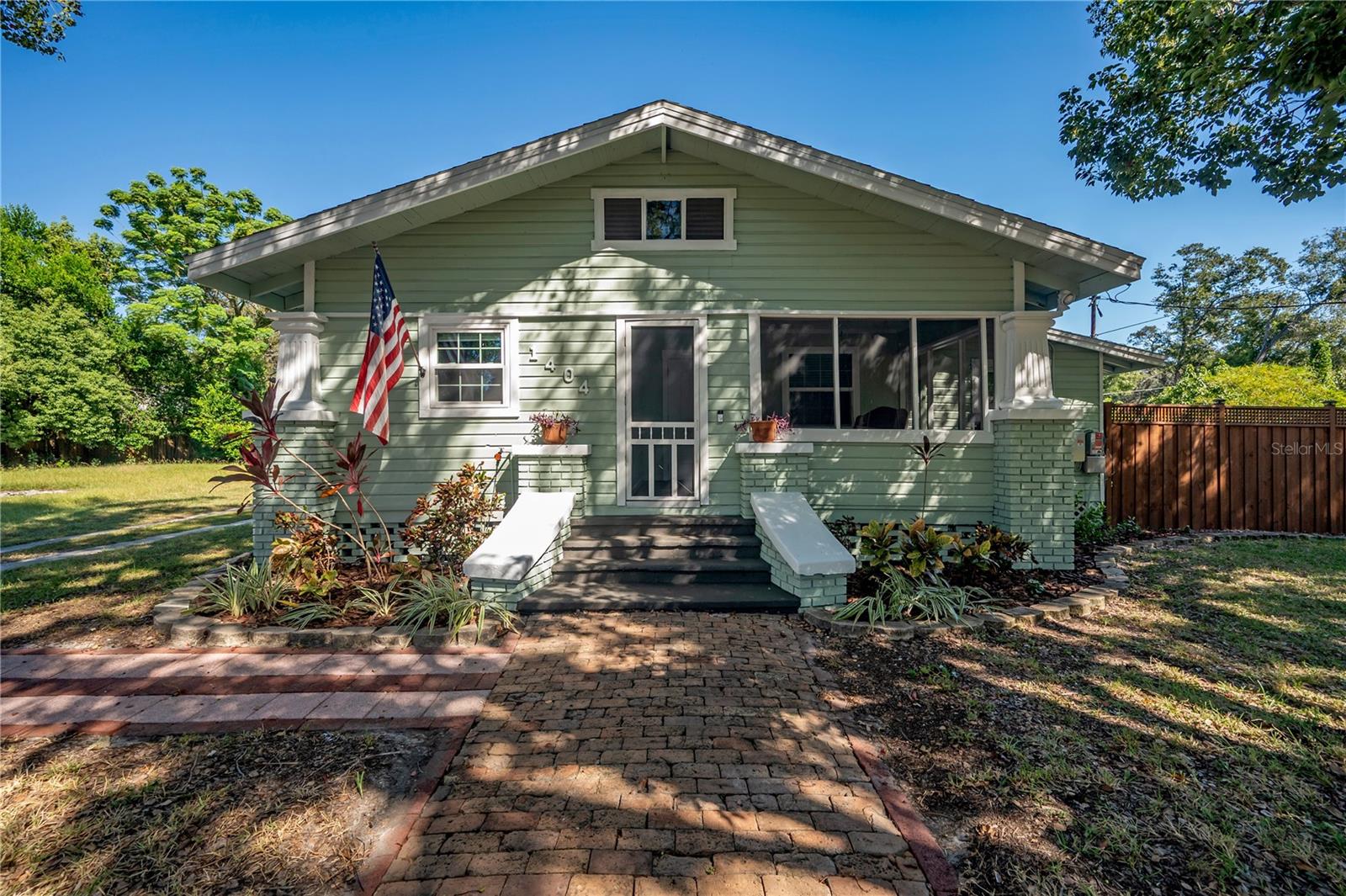 1404 E CAYUGA ST, TAMPA, FL, 33603