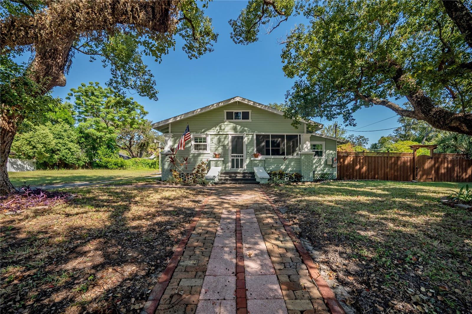 1404 E CAYUGA ST, TAMPA, FL, 33603