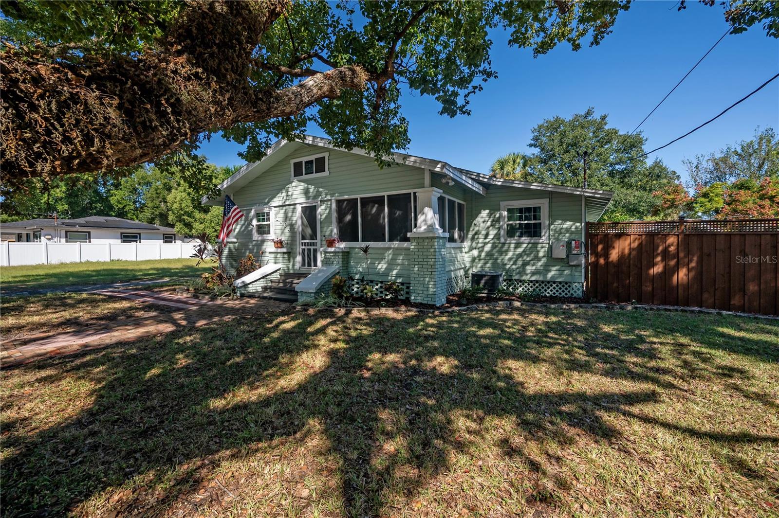 1404 E CAYUGA ST, TAMPA, FL, 33603