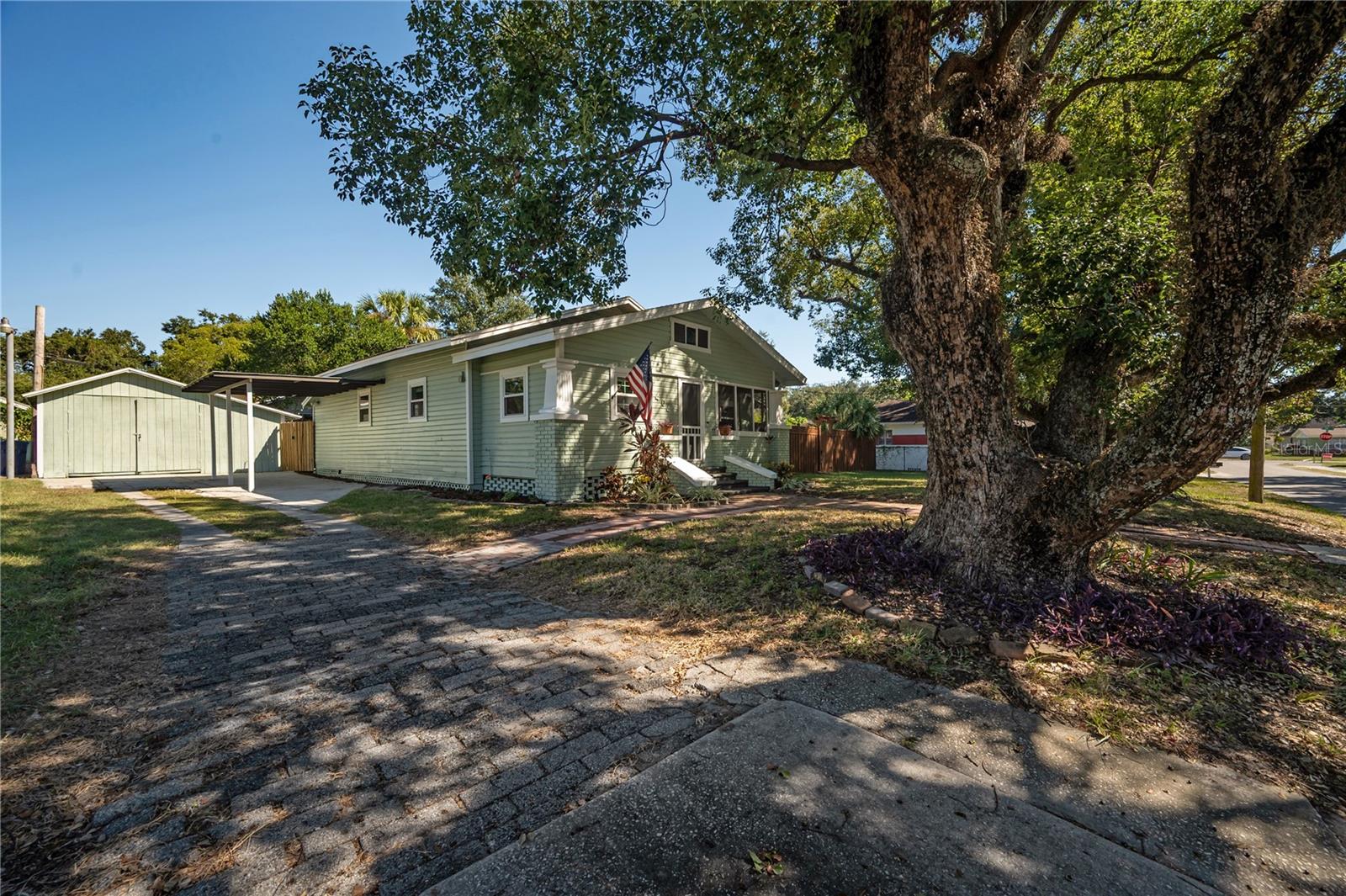 1404 E CAYUGA ST, TAMPA, FL, 33603