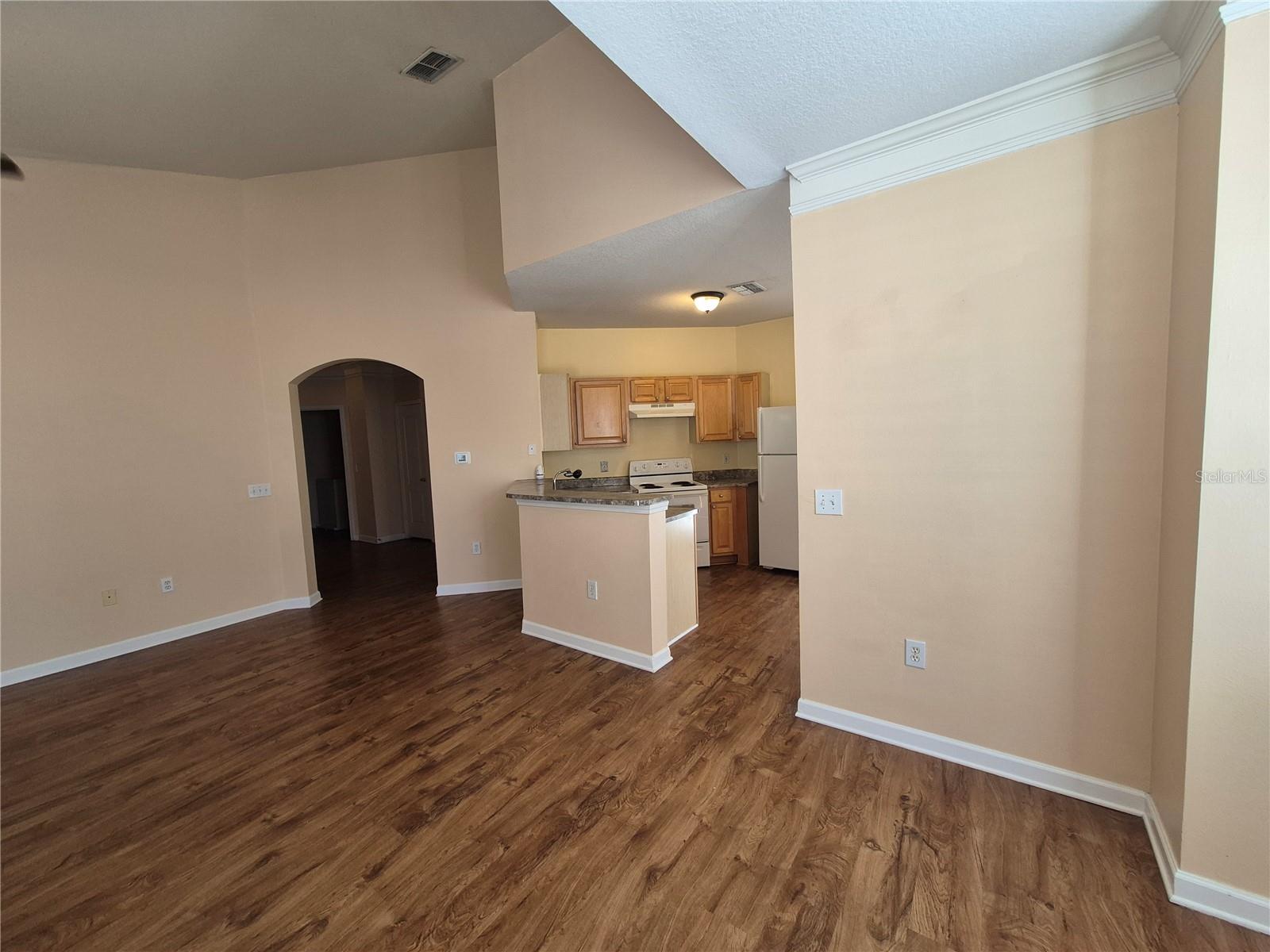 18104 VILLA CREEK DR, TAMPA, FL, 33647