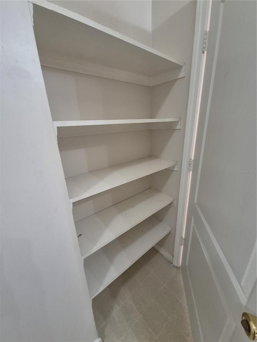 18104 VILLA CREEK DR, TAMPA, FL, 33647