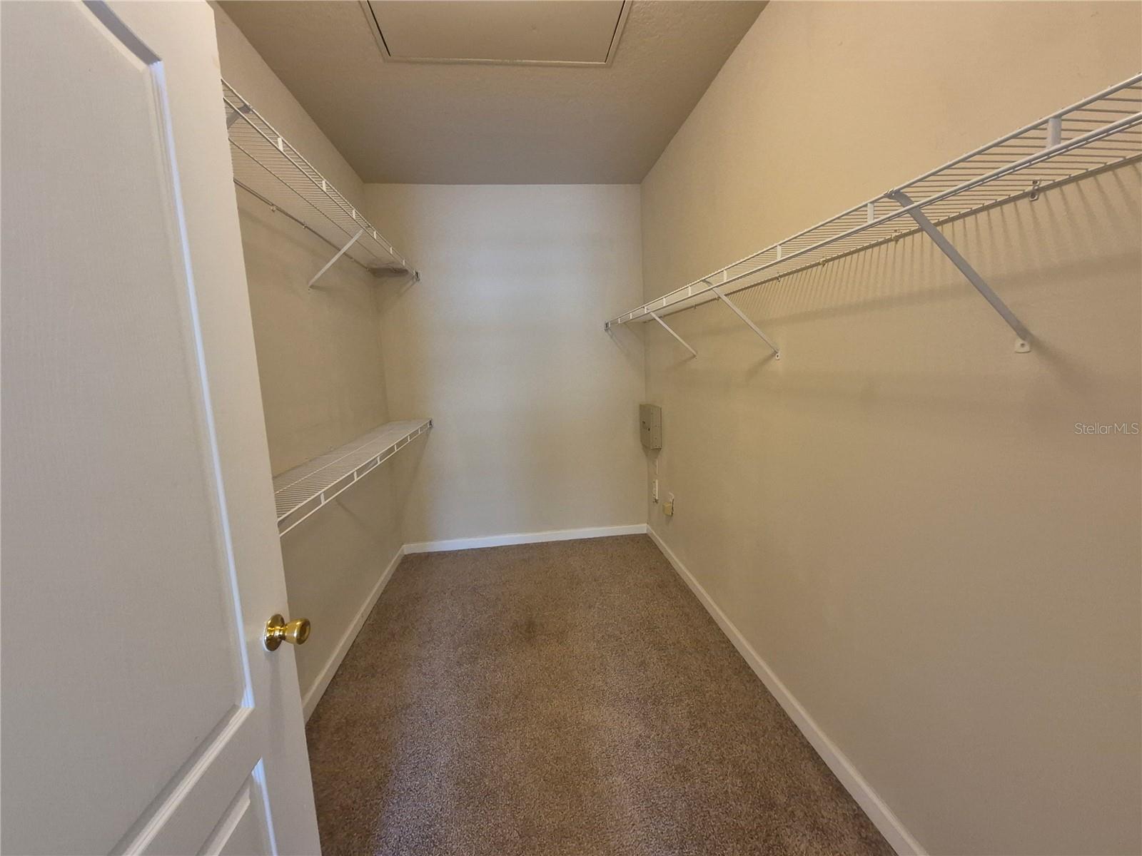 18104 VILLA CREEK DR, TAMPA, FL, 33647