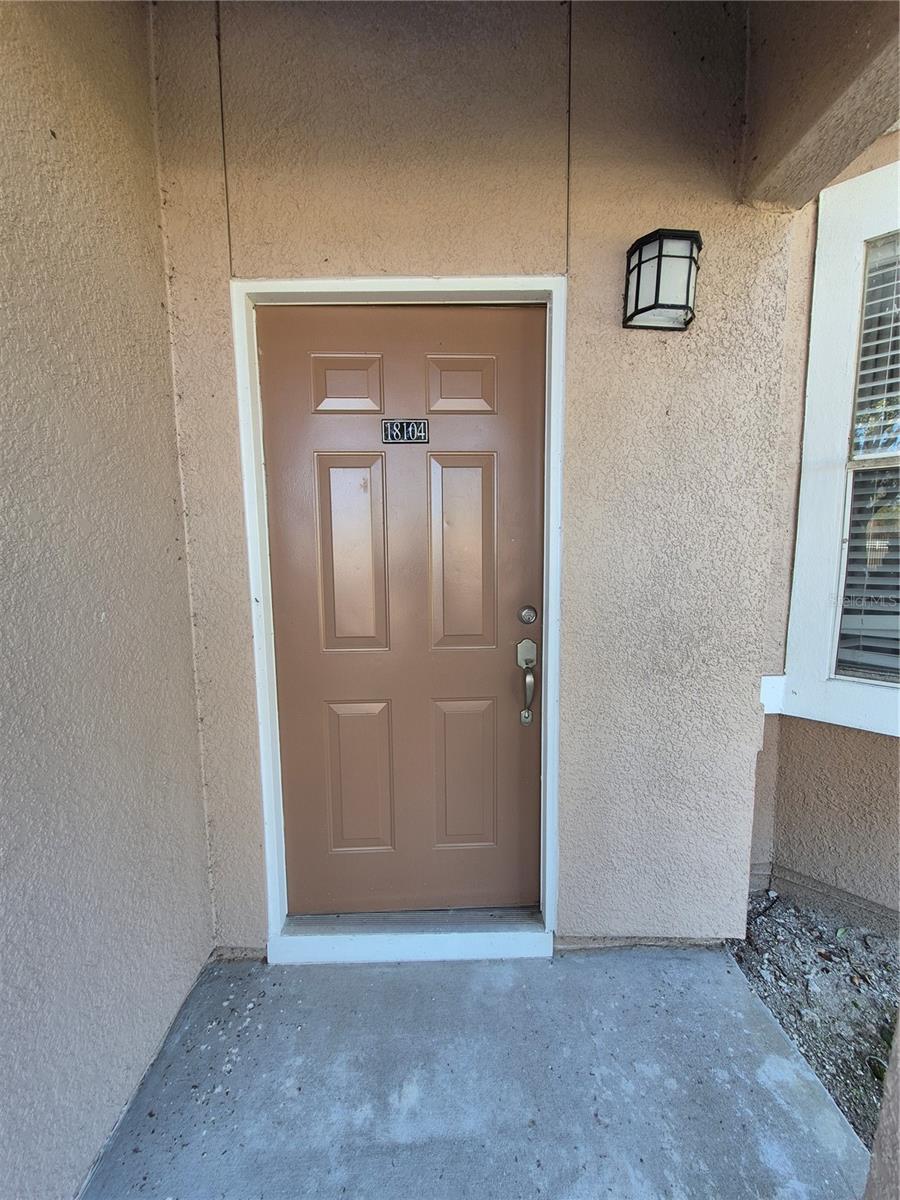 18104 VILLA CREEK DR, TAMPA, FL, 33647