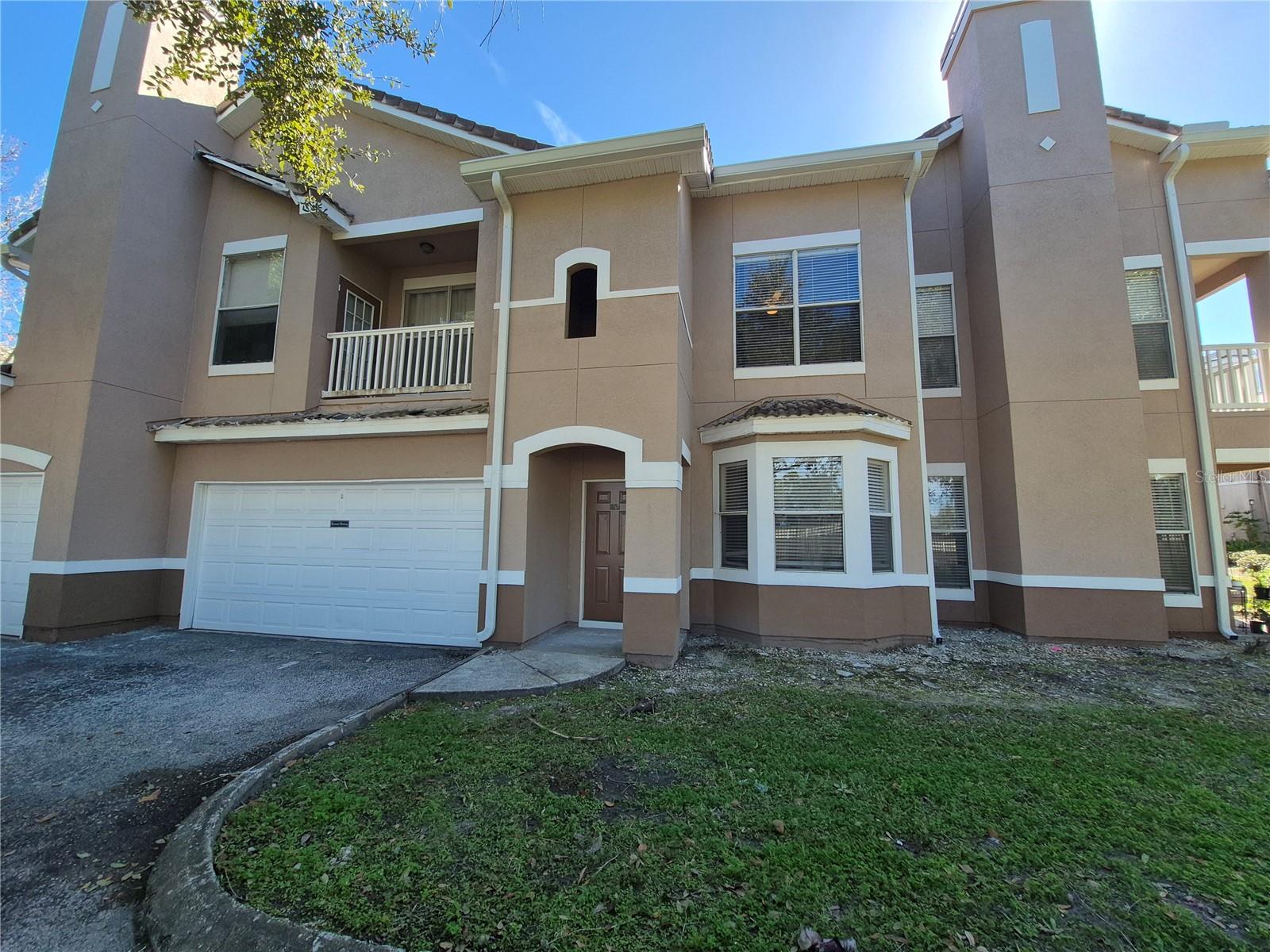 18104 VILLA CREEK DR, TAMPA, FL, 33647