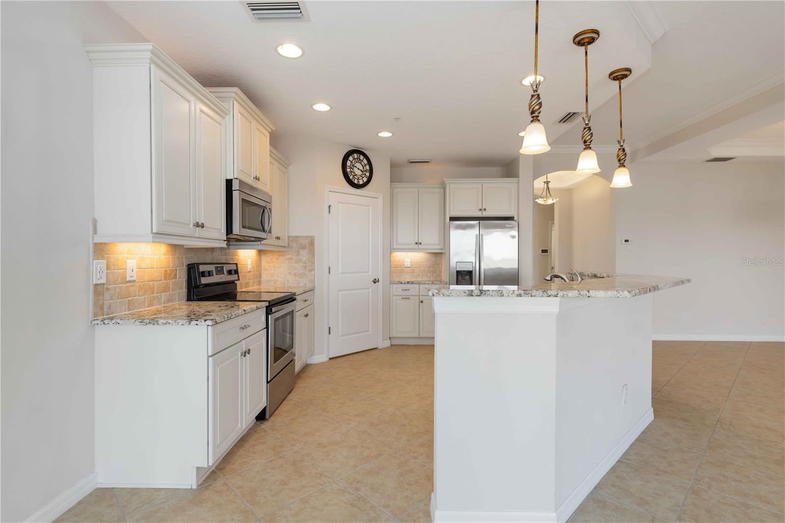 1264 RIVERSCAPE ST #B, BRADENTON, FL, 34208