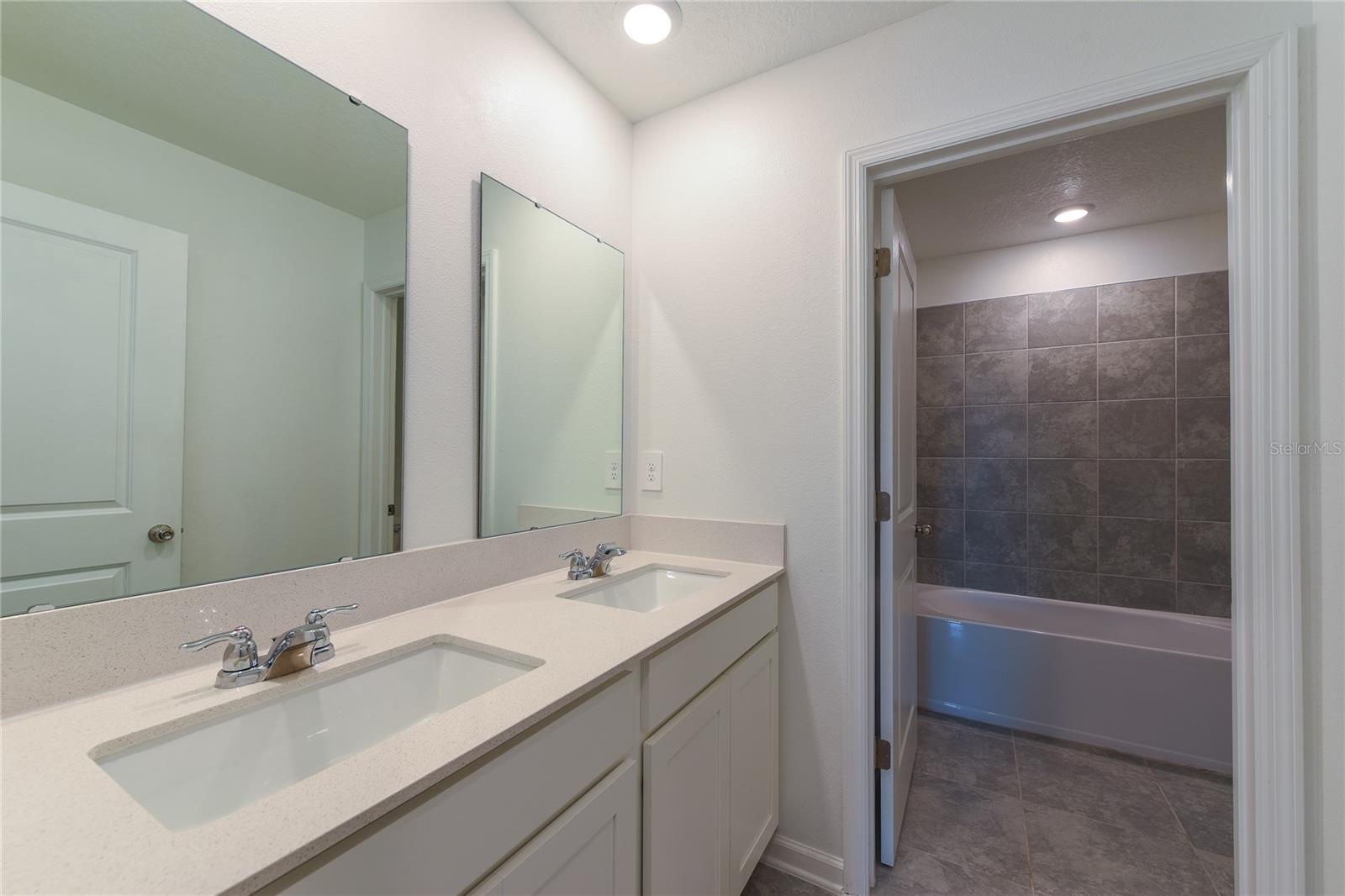 2363 BURNEY FALLS LN LN, DAVENPORT, FL, 33837