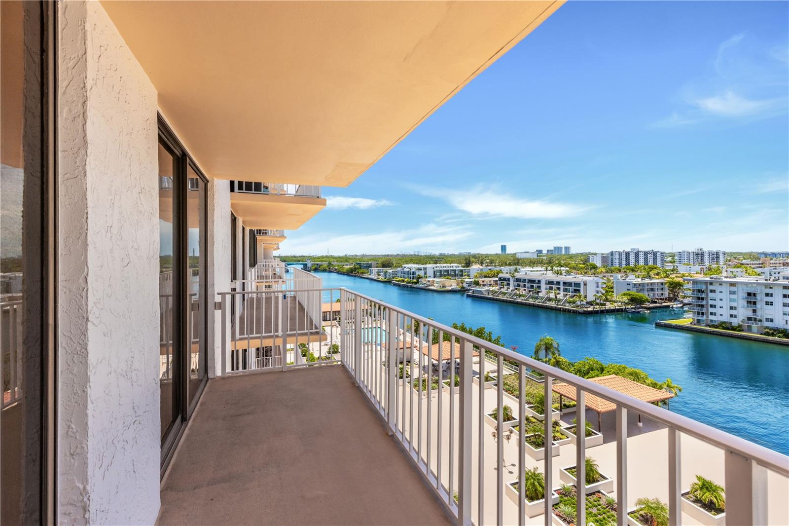 290 174 ST #1006, SUNNY ISLES BEACH, FL, 33160