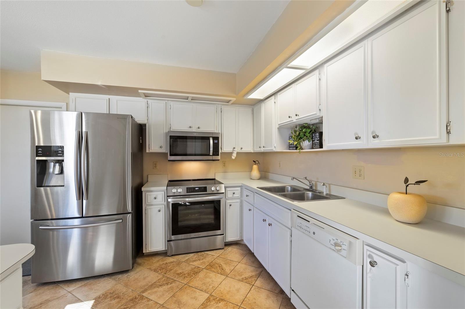 1626 WILLOW RUN, SEBRING, FL, 33872