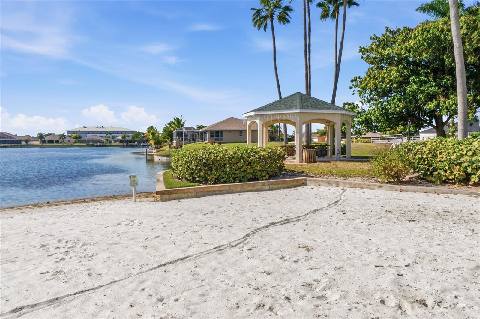 1777 EMERALD COVE CIR, CAPE CORAL, FL, 33991