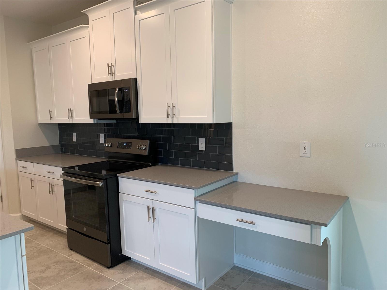 11084 SWEETGUM WOODS DR, ORLANDO, FL, 32832