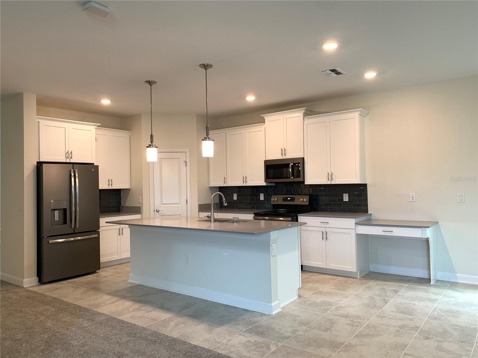 11084 SWEETGUM WOODS DR, ORLANDO, FL, 32832