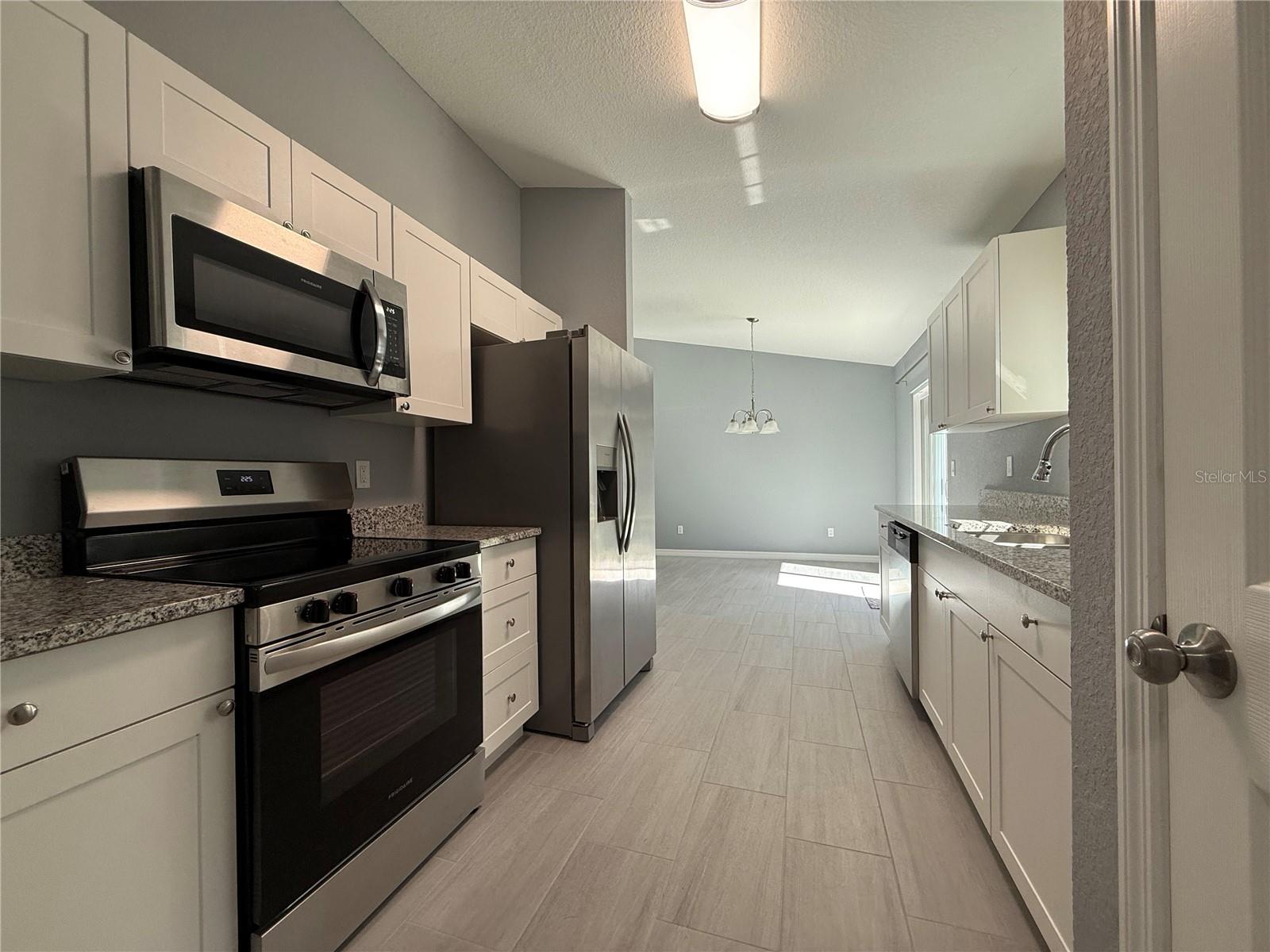 9 MALAUKA CIR, OCKLAWAHA, FL, 32179